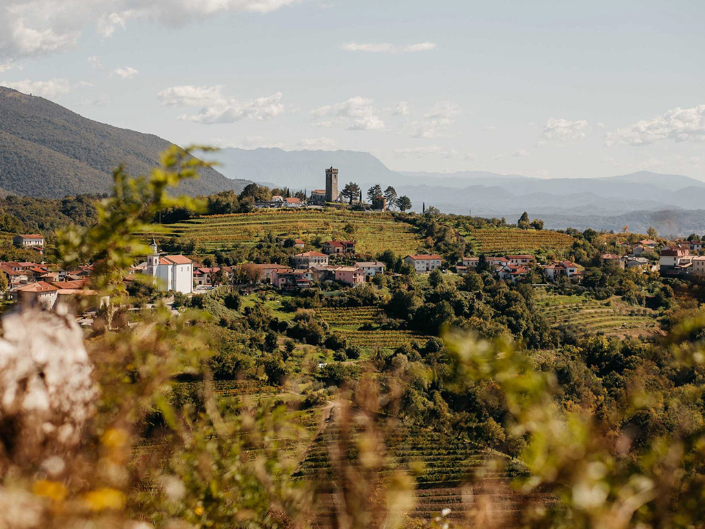 Začutite se v Goriških Brdih.